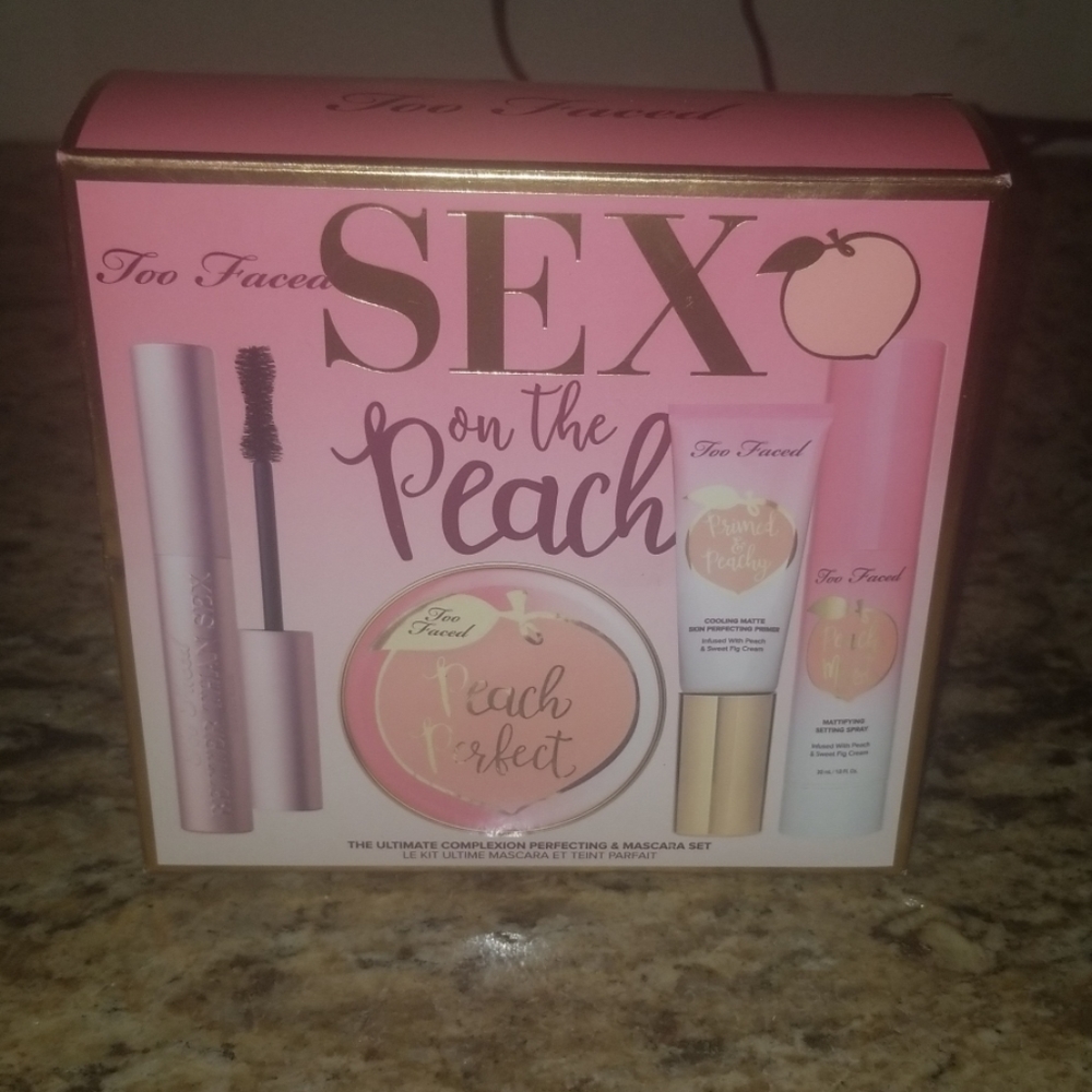 Too Faced - Sex on the Peach Set